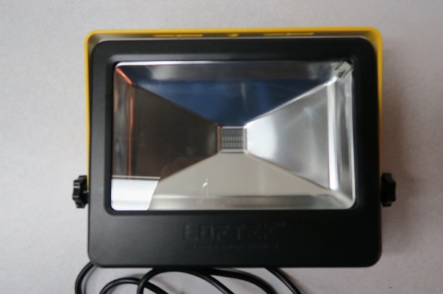 Loftek-LED-Floodlight-Thumb.jpg